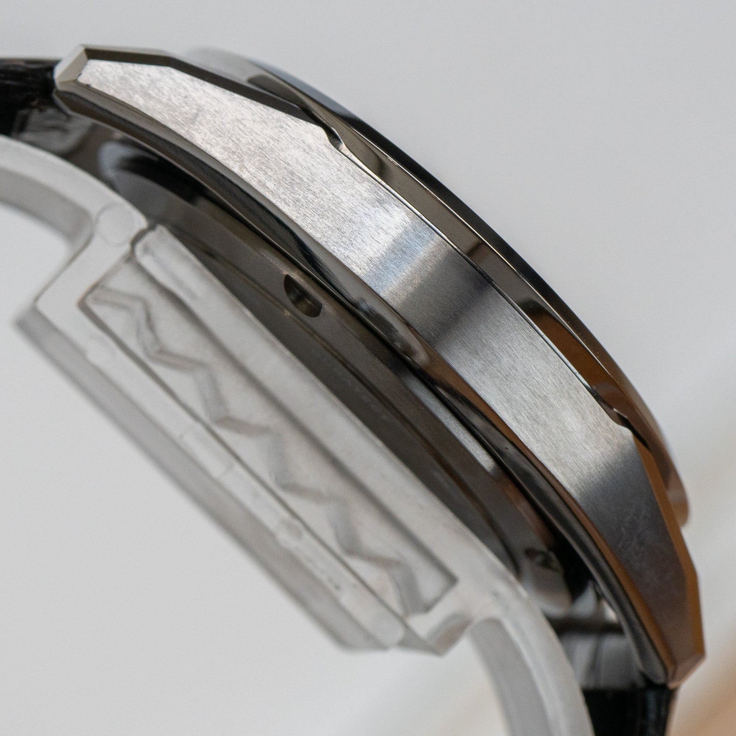 Citizen “Spring Air” AQ4100-06W